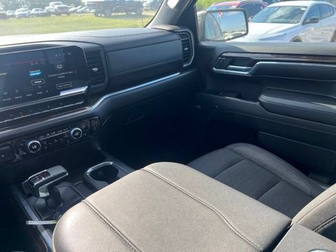Used 2024 GMC Sierra 1500 Elevation w/ Preferred Package AWD/4WD image 31