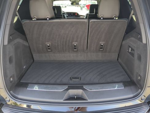 Certified 2022 Cadillac Escalade Luxury AWD/4WD image 24