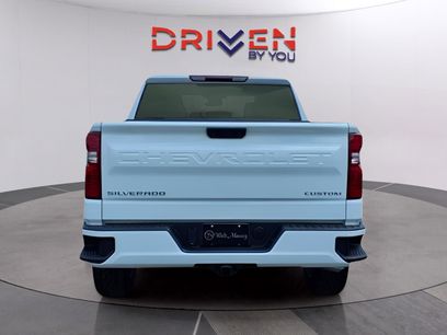 New 2025 Chevrolet Silverado 1500 Custom