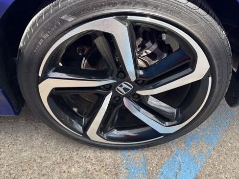 Used 2021 Honda Accord Sport image 6