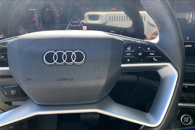 Used 2025 Audi Q5 Premium w/ Convenience Package AWD/4WD image 12