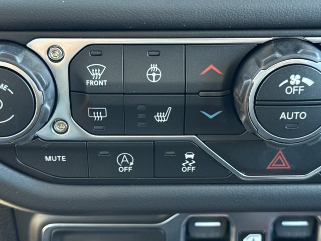 New 2027 Jeep Wrangler Unlimited Sahara AWD/4WD image 18