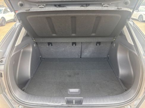 Used 2025 Hyundai Kona SEL image 30