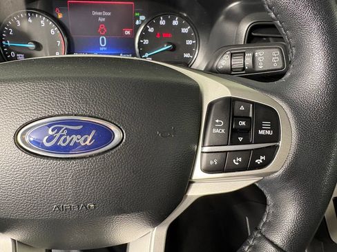 Used 2023 Ford Explorer XLT AWD/4WD image 23
