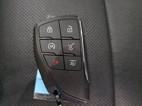 Used 2023 GMC Yukon SLT w/ SLT Premium Package AWD/4WD image 37