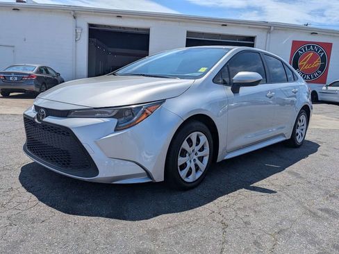 Used 2021 Toyota Corolla LE FWD image 8