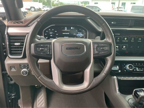 Used 2022 GMC Sierra 1500 Denali w/ Denali Reserve Package AWD/4WD image 15