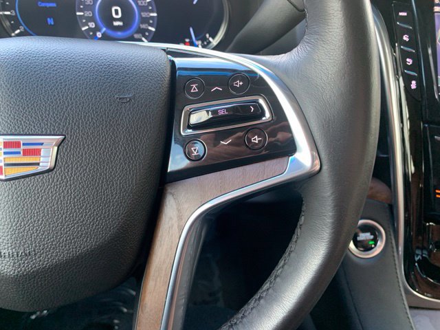 Used 2019 Cadillac Escalade Premium Luxury w/ Escalade Sport Edition AWD/4WD image 28