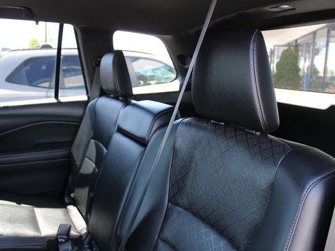 Used 2020 Honda Passport Touring image 17