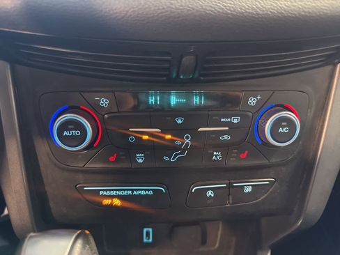 Used 2019 Ford Escape SEL image 26