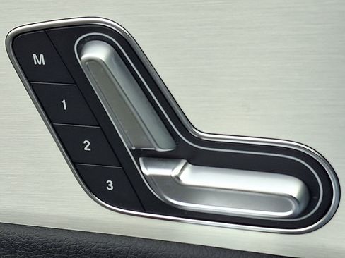 Certified 2025 Mercedes-Benz CLA 250 4MATIC image 27