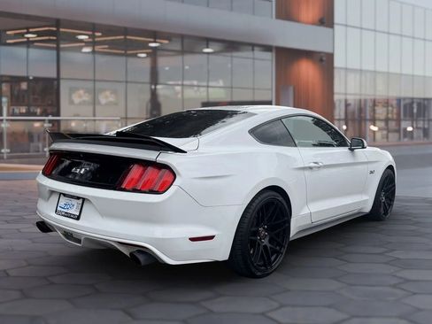 Used 2015 Ford Mustang GT image 9