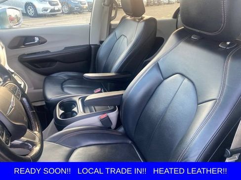 Used 2019 Chrysler Pacifica Touring-L w/ Advanced Safetytec Group FWD image 7