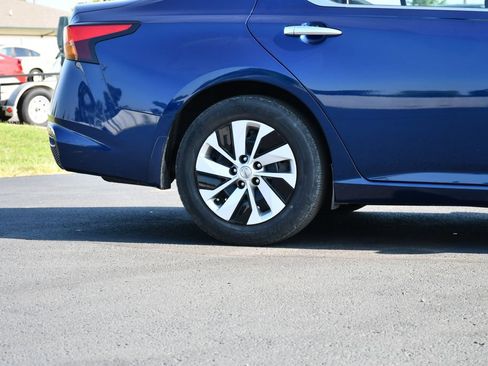 Used 2020 Nissan Altima 2.5 S FWD image 10