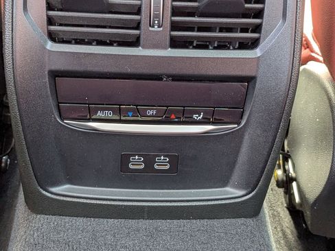 New 2025 BMW 330i xDrive Sedan w/ Premium Package image 30