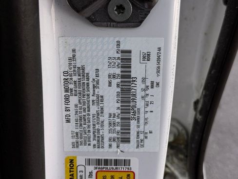 Used 2018 Ford Fusion SE w/ Equipment Group 602A FWD image 39