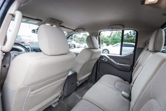 Used 2018 Nissan Frontier SV AWD/4WD image 54