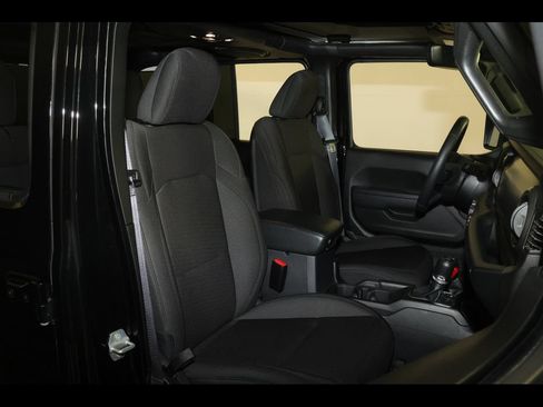 Used 2022 Jeep Wrangler Unlimited Sport AWD/4WD image 27