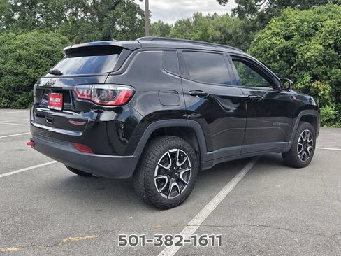 Used 2024 Jeep Compass Trailhawk AWD/4WD image 5