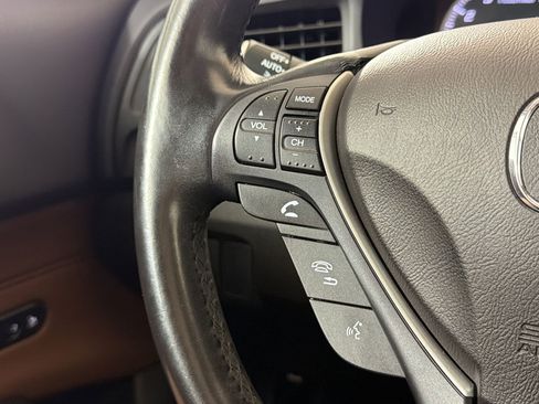 Used 2020 Acura ILX w/ Premium Package image 29