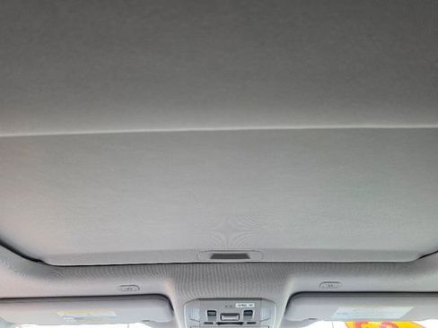 Used 2023 Toyota Highlander XLE image 31