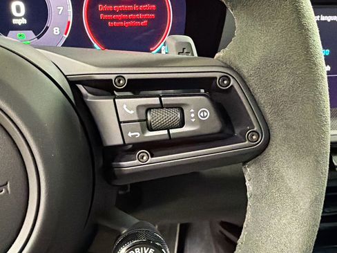 Used 2025 Porsche 911 Carrera 4 GTS image 34