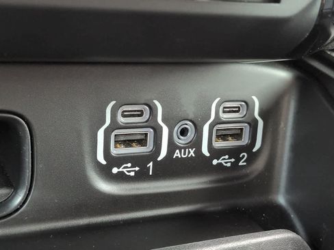 Used 2023 RAM 1500 Limited AWD/4WD image 21