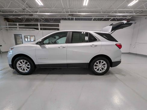 Used 2021 Chevrolet Equinox LT w/ LPO, Cargo Package AWD/4WD image 13