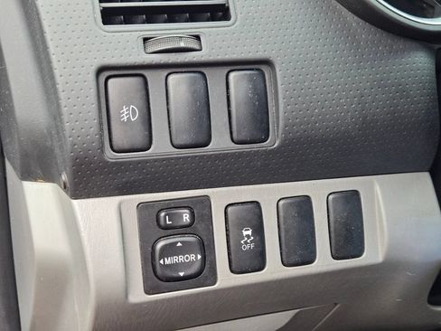 Used 2012 Toyota Tacoma PreRunner w/ SR5 Pkg RWD image 23