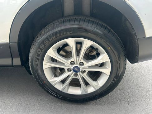 Used 2017 Ford Escape SE AWD/4WD image 17