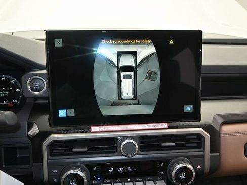 New 2026 Toyota 4Runner Limited AWD/4WD image 7