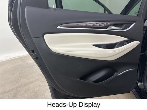 Used 2023 Buick Enclave Avenir w/ Avenir Technology Package AWD/4WD image 31