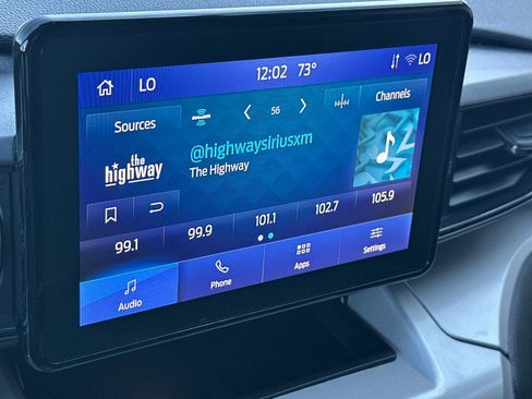 Used 2024 Ford Explorer XLT image 19