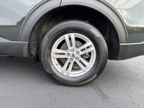 Certified 2023 Ford Explorer XLT image 10