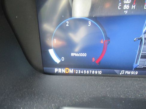 Used 2023 Ford F350 Lariat image 32