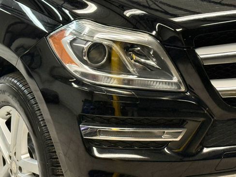 Used 2014 Mercedes-Benz GL 450 4MATIC w/ Lane Tracking Package image 6