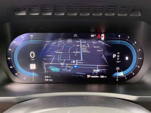 Certified 2025 Volvo XC90 B6 Plus image 20