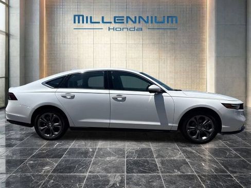 Used 2023 Honda Accord EX image 6