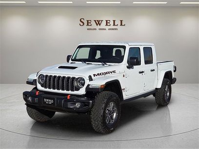 New 2025 Jeep Gladiator Mojave w/ Steel Bumper Group