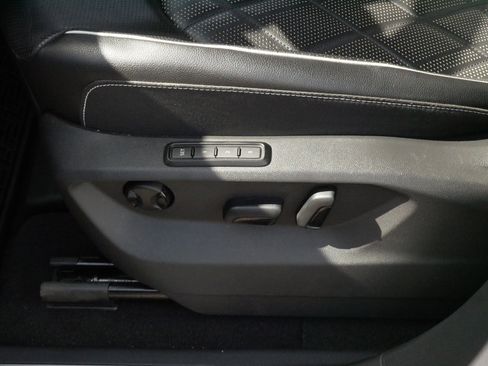 Certified 2024 Volkswagen Atlas SEL Premium R-Line image 20