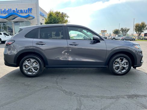 New 2027 Honda HR-V LX image 2