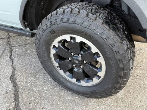 Used 2021 Ford Bronco Badlands image 5