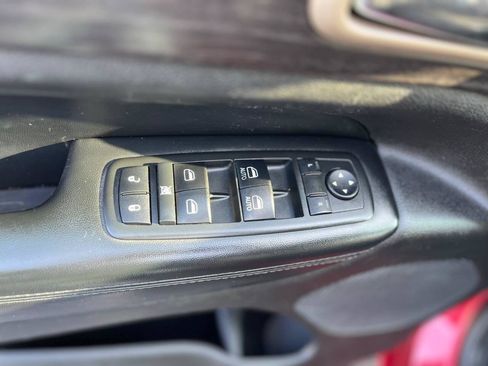 Used 2014 Jeep Grand Cherokee Altitude AWD/4WD image 20