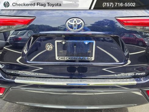 Used 2022 Toyota Highlander Limited AWD/4WD image 7