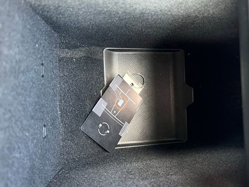 Used 2021 Tesla Model 3 Standard Range Plus image 38