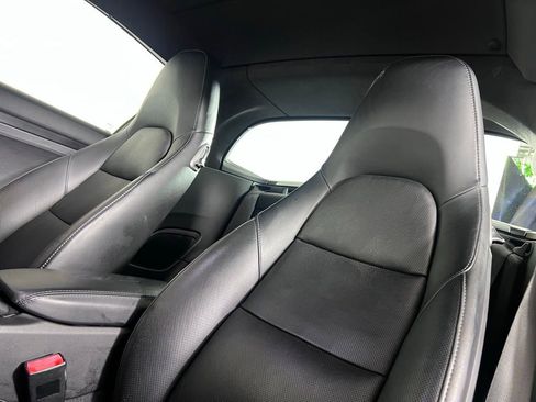 Certified 2019 Porsche 911 Targa 4 GTS AWD/4WD image 5