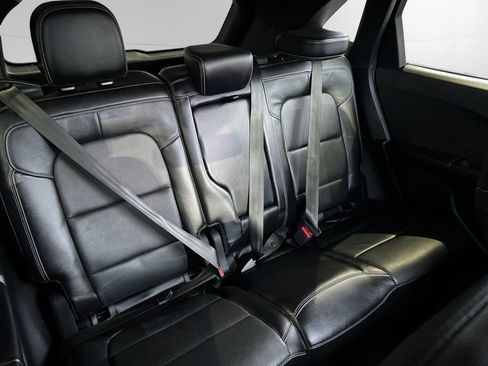 Used 2020 Ford Escape Titanium image 19