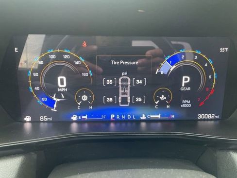 Used 2024 Chevrolet Colorado LT RWD image 12