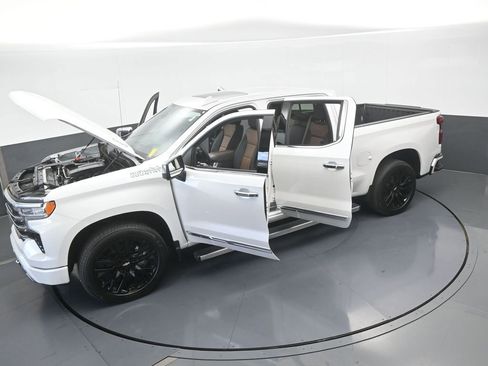 Used 2025 Chevrolet Silverado 1500 High Country w/ Technology Package image 79