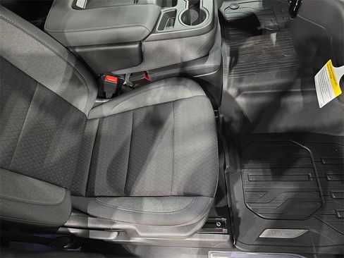 New 2026 GMC Sierra 1500 SLE image 10